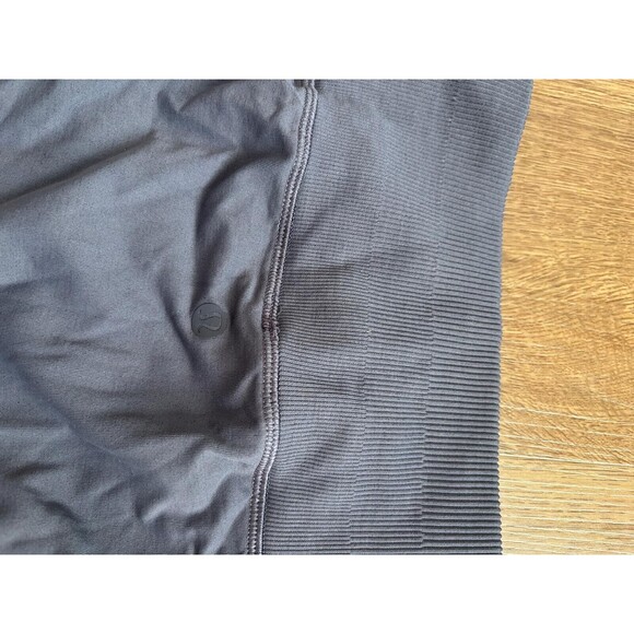 Lululemon Womens Size 6 In The Flow Gray Capris Ruched Leggings Mid-Rise - Picture 5 of 5